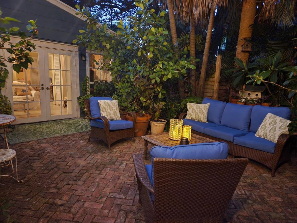 Chateau Gardens Hotel Lake Worth Beach Exterior foto